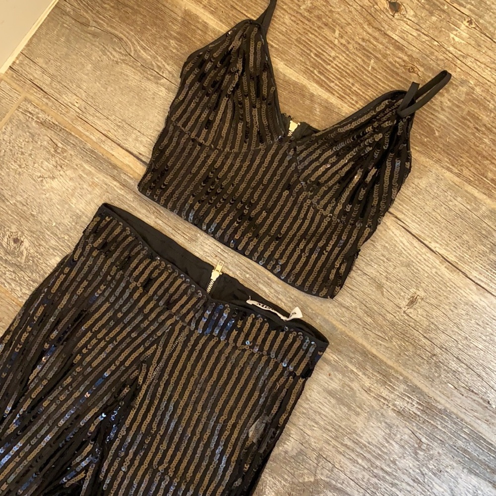 Tiger Mist Emmie set in black